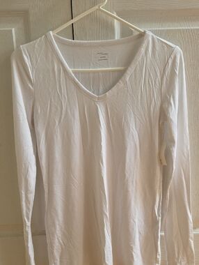 Daily Ritual White V-Neck Long Sleeve Tee